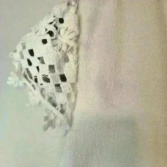 Altar'd State White Shift Dress Size M  Summer Feminine - Picture 8 of 10